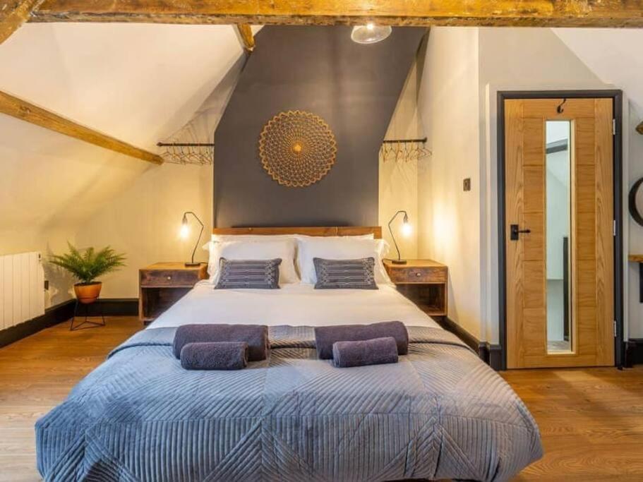 One Over Eight - Luxury One Bed Apartment Γουίτμπι Εξωτερικό φωτογραφία